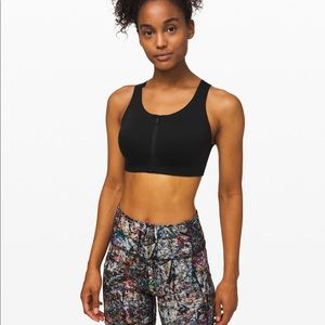 Lululemon White Enlite zip front bra